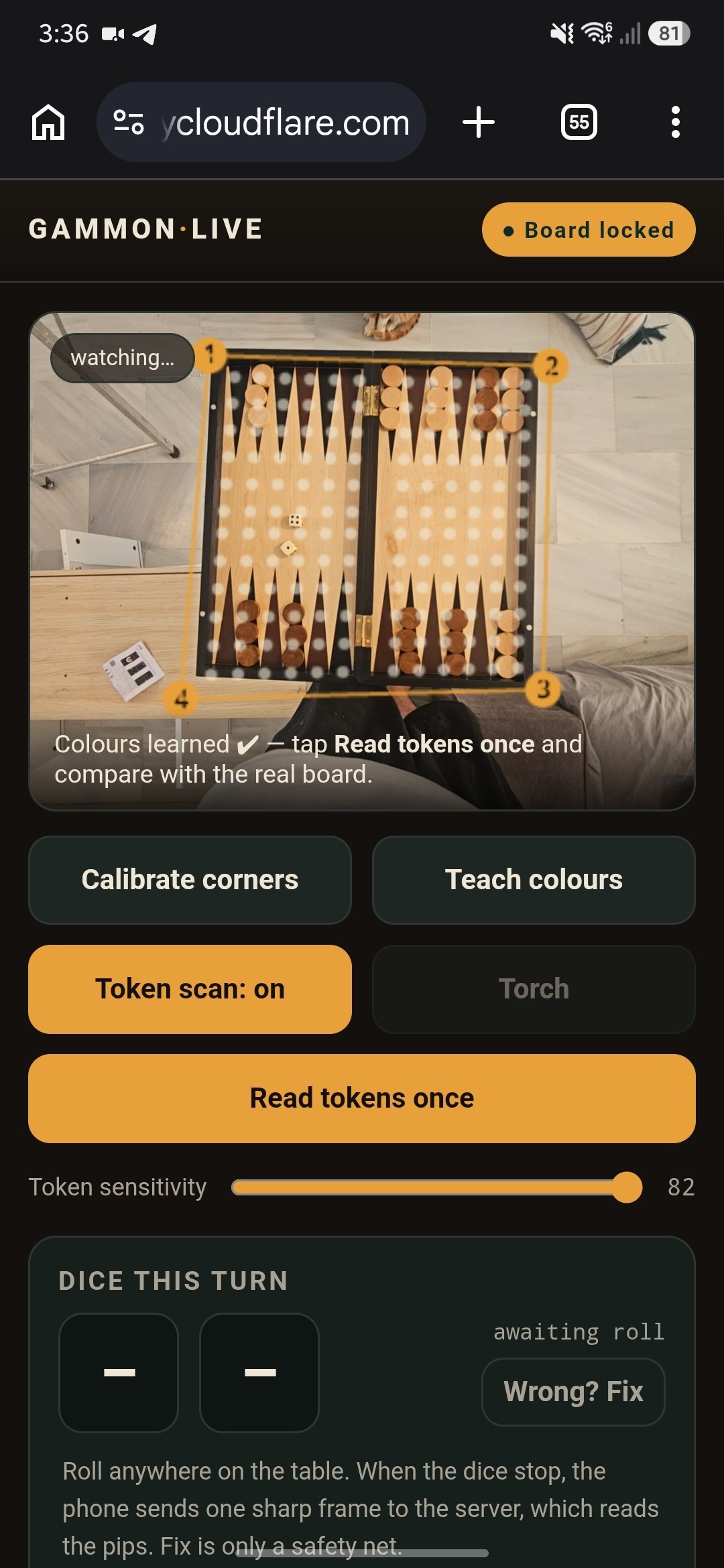 Interfaz móvil de Gammon Live leyendo un tablero físico de backgammon